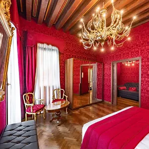 palazzo-san-lorenzo.hotelinveneto.com/